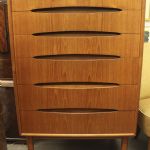 772 1417 CHEST OF DRAWERS